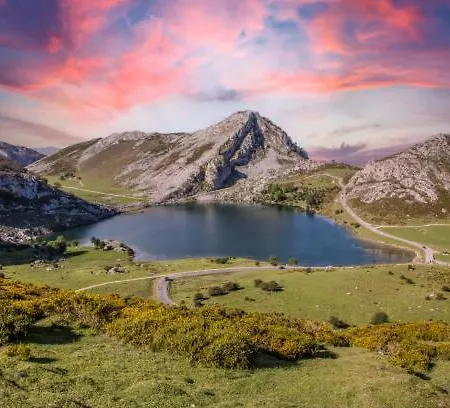 Casa Fredi - La Novena Cardes